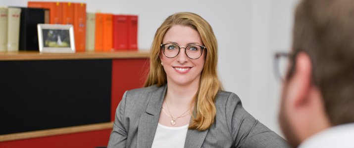 rechtsanwaeltin-franziska-fladerer rechtsanwaeltin-franziska-fladerer